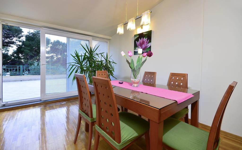 Urban Apartment Makarska Oda fotoğraf